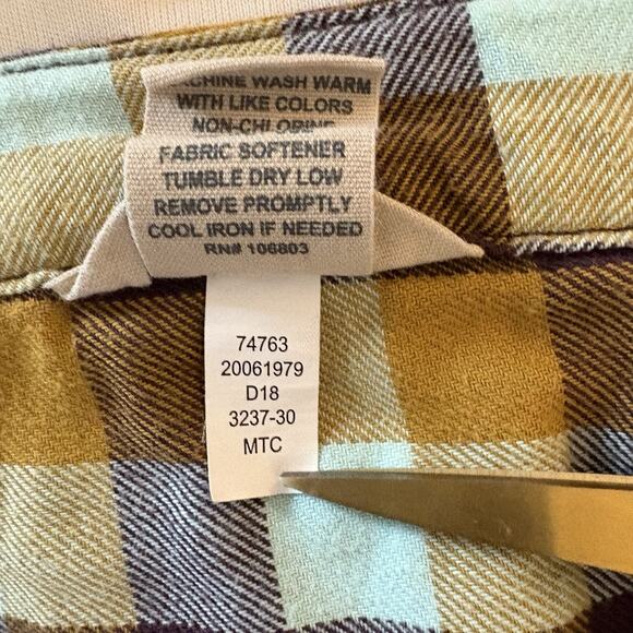 Duluth Trading Plaid Flannel Shirt Women’s Size 2X Long Sleeve Button Up Pocket - Picture 14 of 16